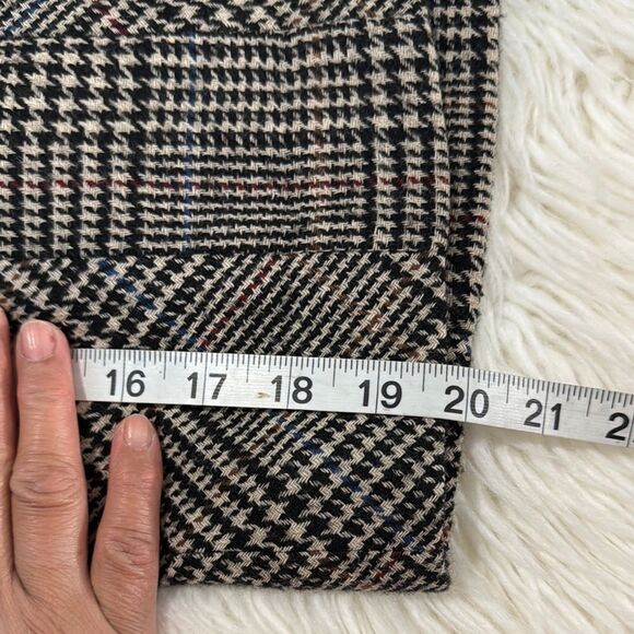 J.Mc Laughlin Classic Plaid Mini Skirt in Black and Brown Size 4 - Picture 4 of 8